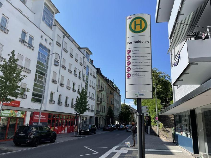 Apartment - Zentrumsnah, Eigener Parkplatz Und Grosser Balkon Ins Gruene Baden-Baden Exterior foto